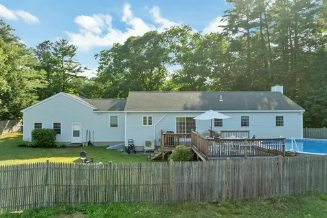 84 Fremont Road Raymond NH 03077