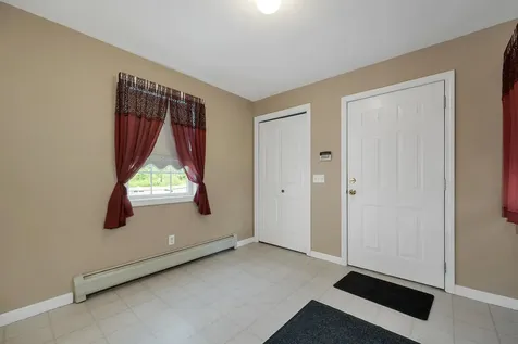 84 Fremont Road Raymond NH 03077
