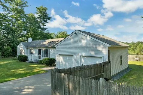 84 Fremont Road Raymond NH 03077