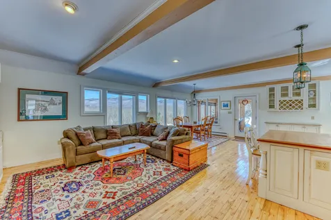 81 Meadow Lane Woodstock NH 03262