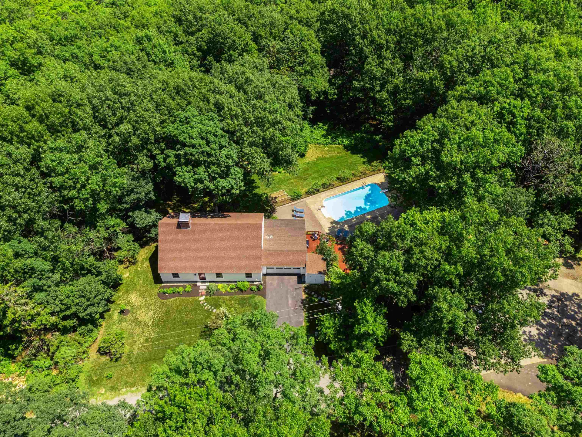 41 Roberts Road Hopkinton NH 03229