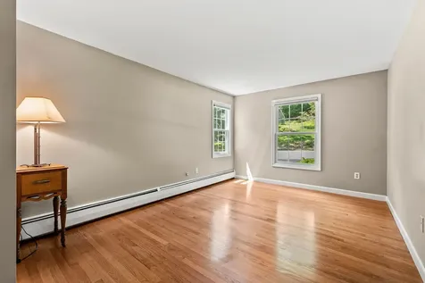 41 Roberts Road Hopkinton NH 03229