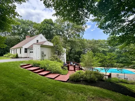 41 Roberts Road Hopkinton NH 03229