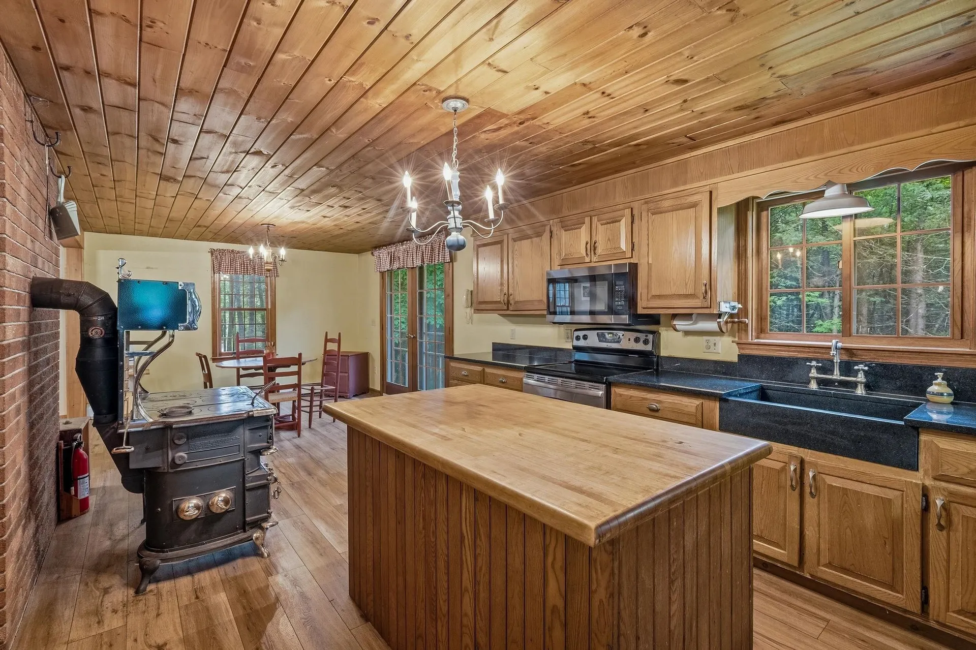 23 Devon Drive Danville NH 03819