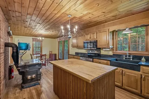 23 Devon Drive Danville NH 03819
