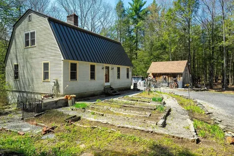 23 Devon Drive Danville NH 03819