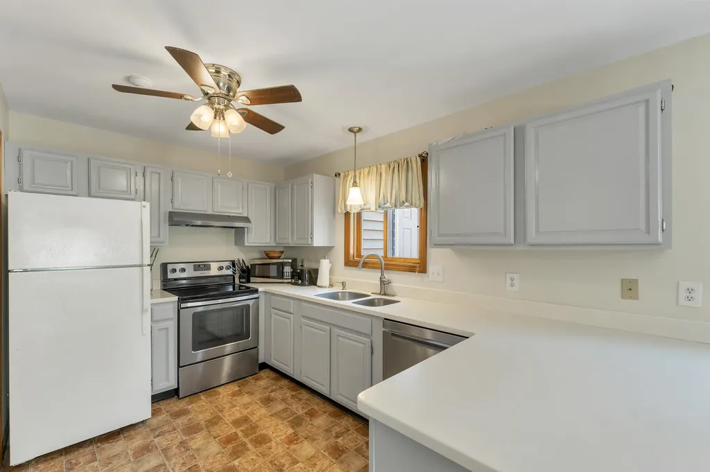 336 Intervale Road Gilford NH 03249