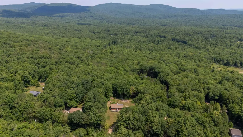 63 Partridge Drive Middleton NH 03887