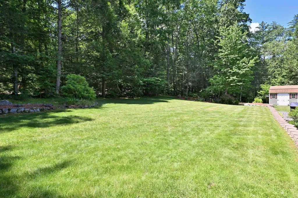 44 Berkley Street Merrimack NH 03054