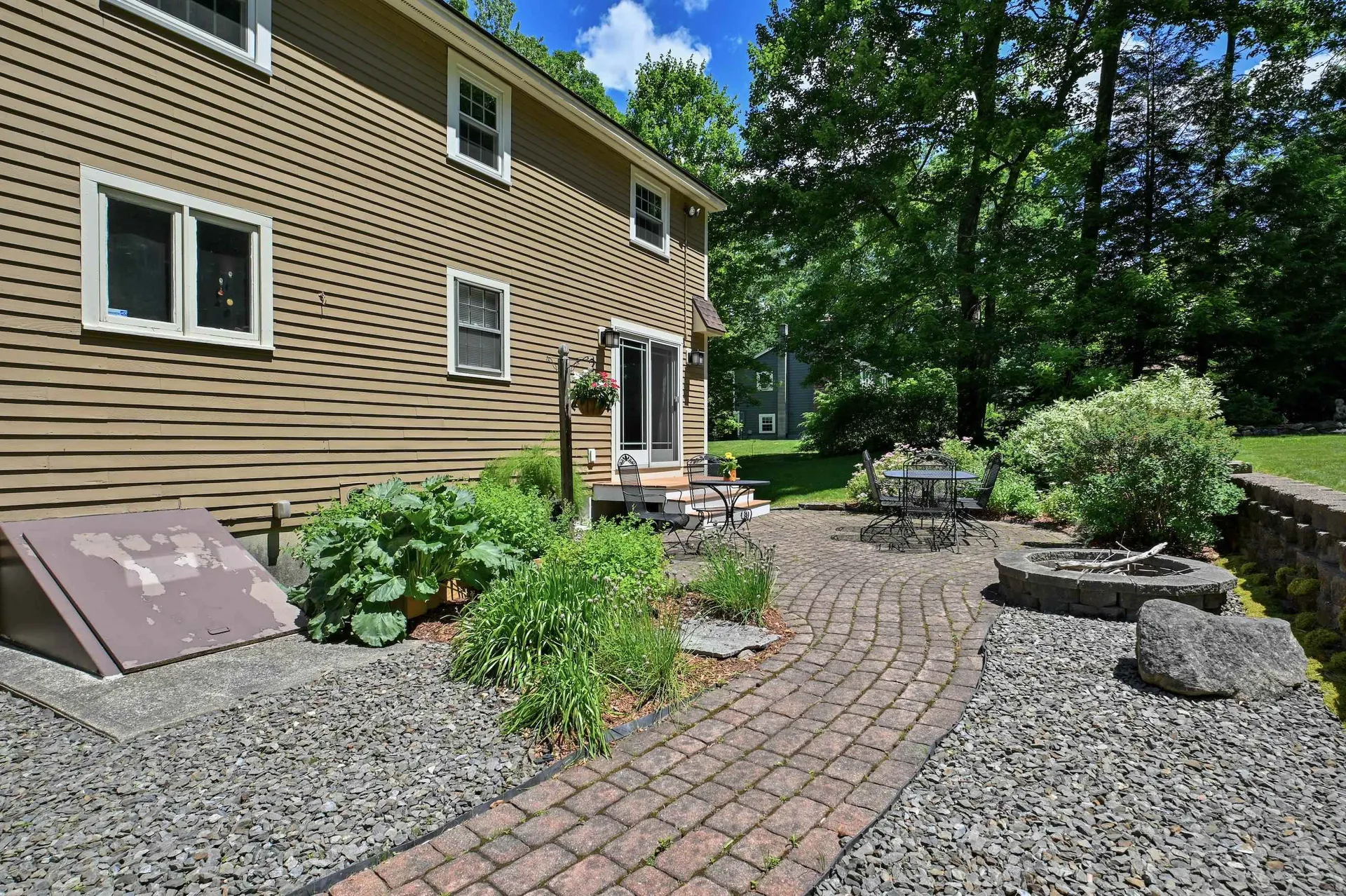 44 Berkley Street Merrimack NH 03054