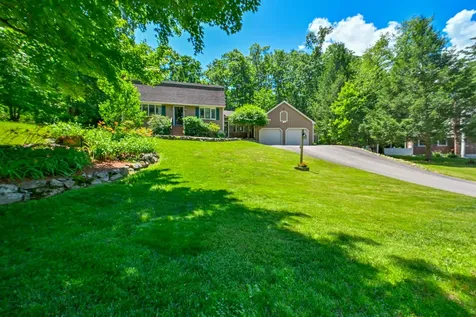 44 Berkley Street Merrimack NH 03054