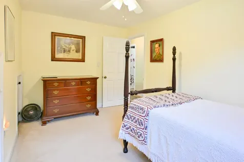 44 Berkley Street Merrimack NH 03054