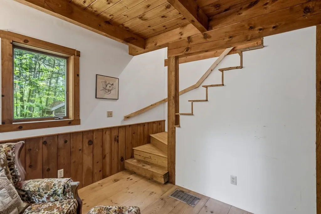 18 Devon Drive Danville NH 03819