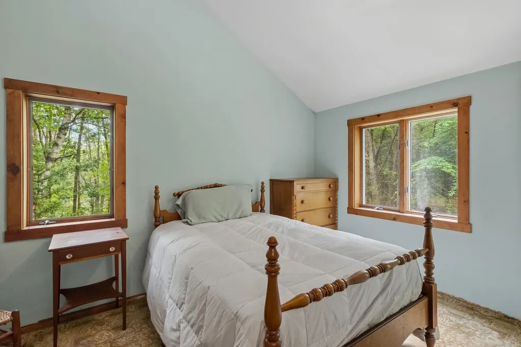 18 Devon Drive Danville NH 03819