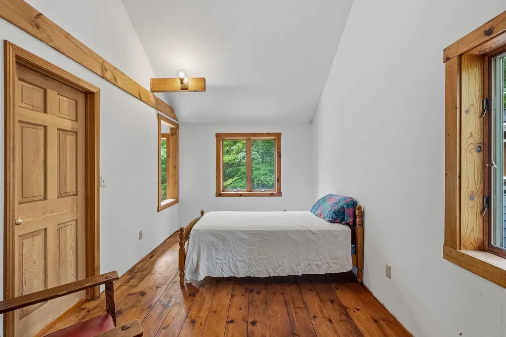 18 Devon Drive Danville NH 03819