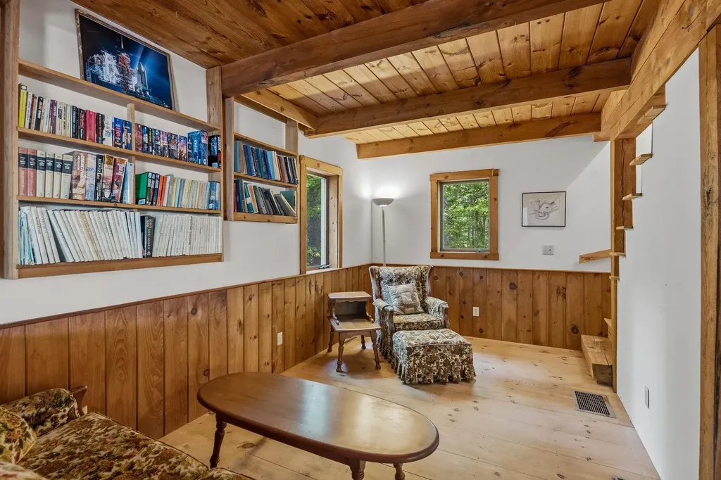 18 Devon Drive Danville NH 03819