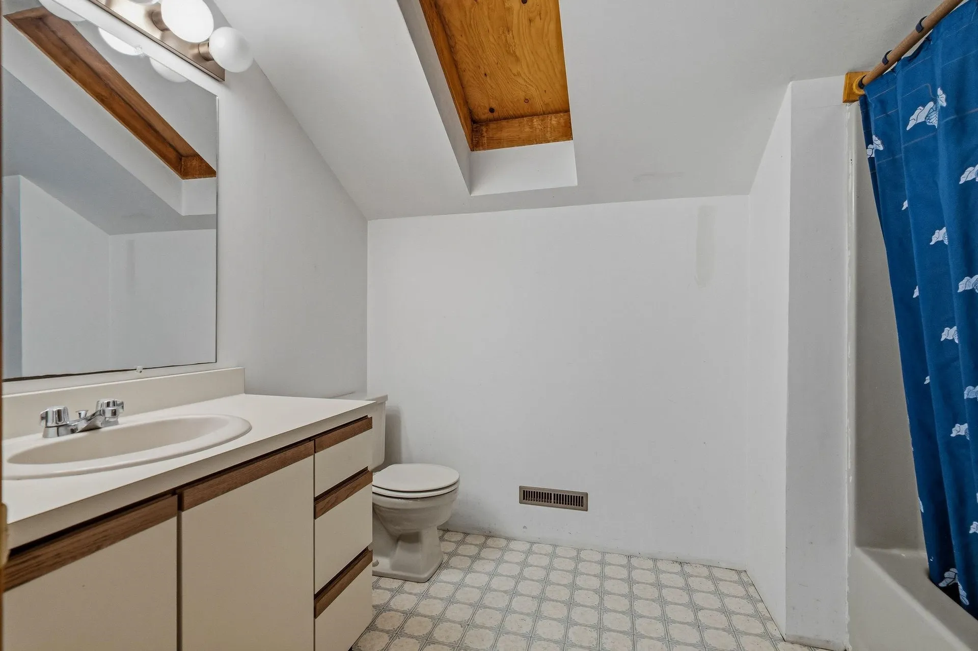 18 Devon Drive Danville NH 03819