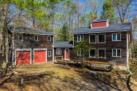 18 Devon Drive Danville NH 03819