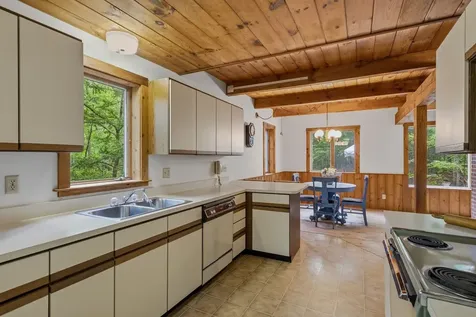 18 Devon Drive Danville NH 03819