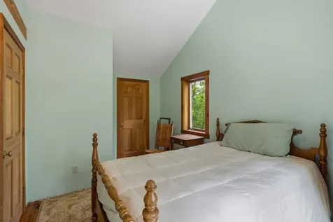 18 Devon Drive Danville NH 03819