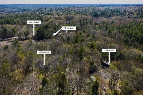 18 Devon Drive Danville NH 03819