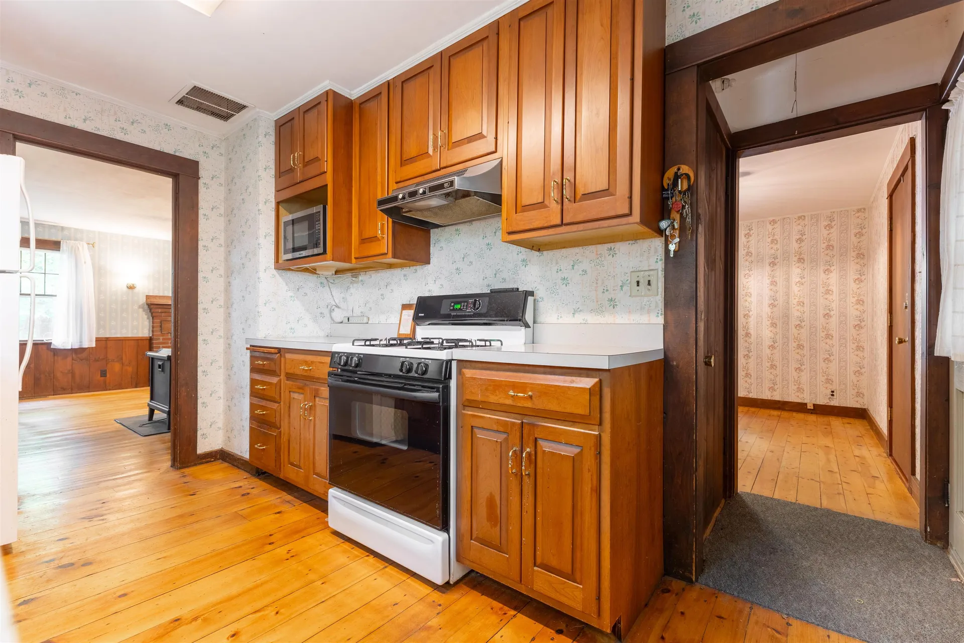 32 Grannis Street Claremont NH 03743