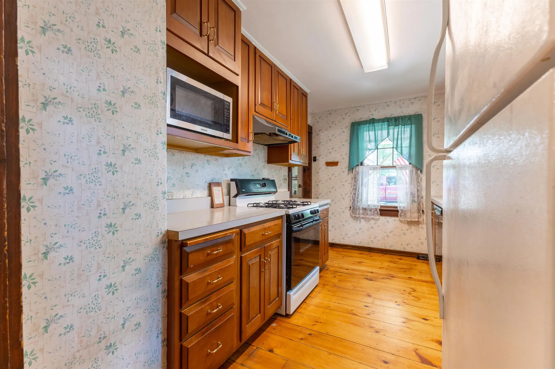 32 Grannis Street Claremont NH 03743