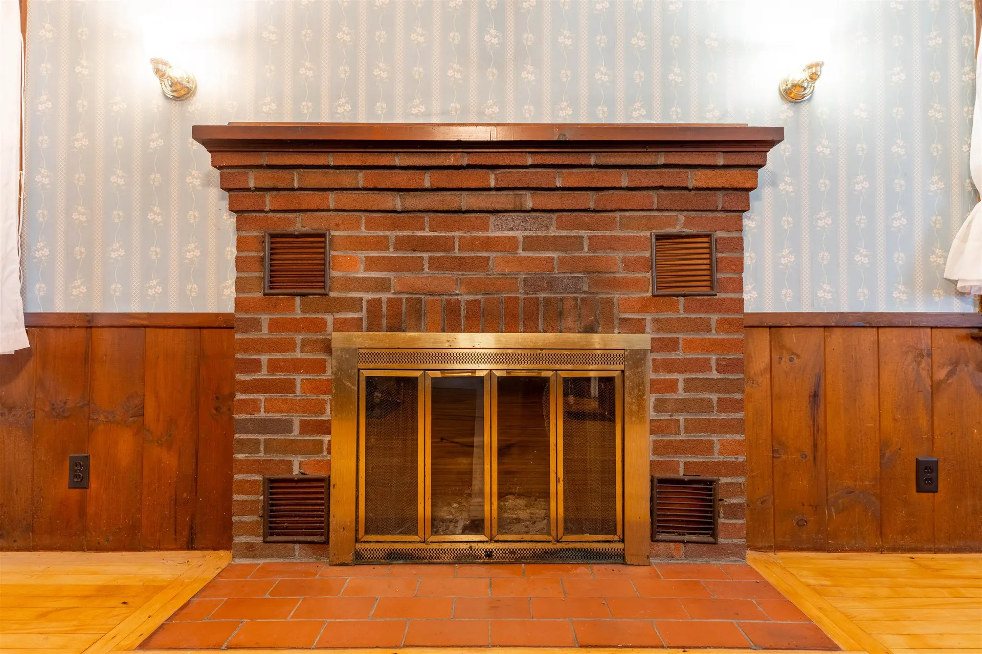32 Grannis Street Claremont NH 03743