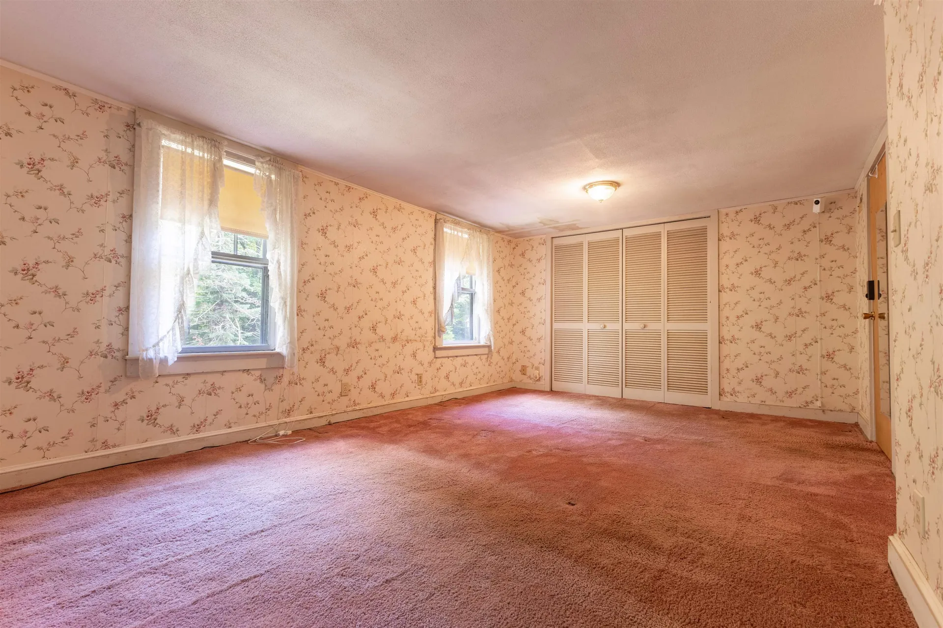 32 Grannis Street Claremont NH 03743