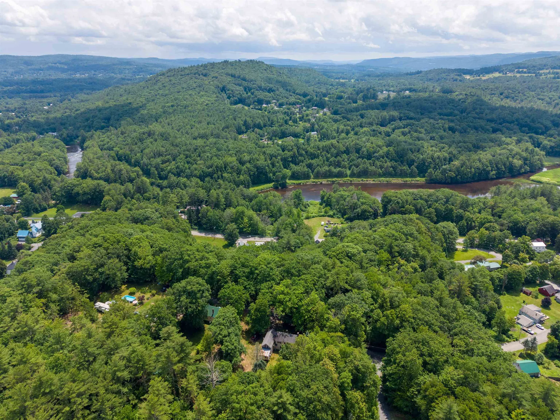 32 Grannis Street Claremont NH 03743