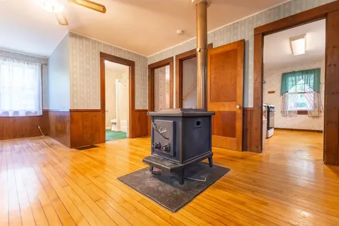 32 Grannis Street Claremont NH 03743