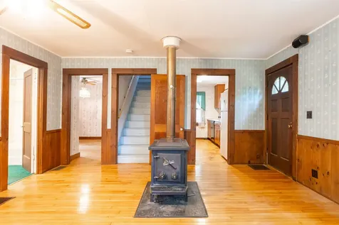 32 Grannis Street Claremont NH 03743