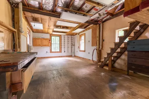 32 Grannis Street Claremont NH 03743