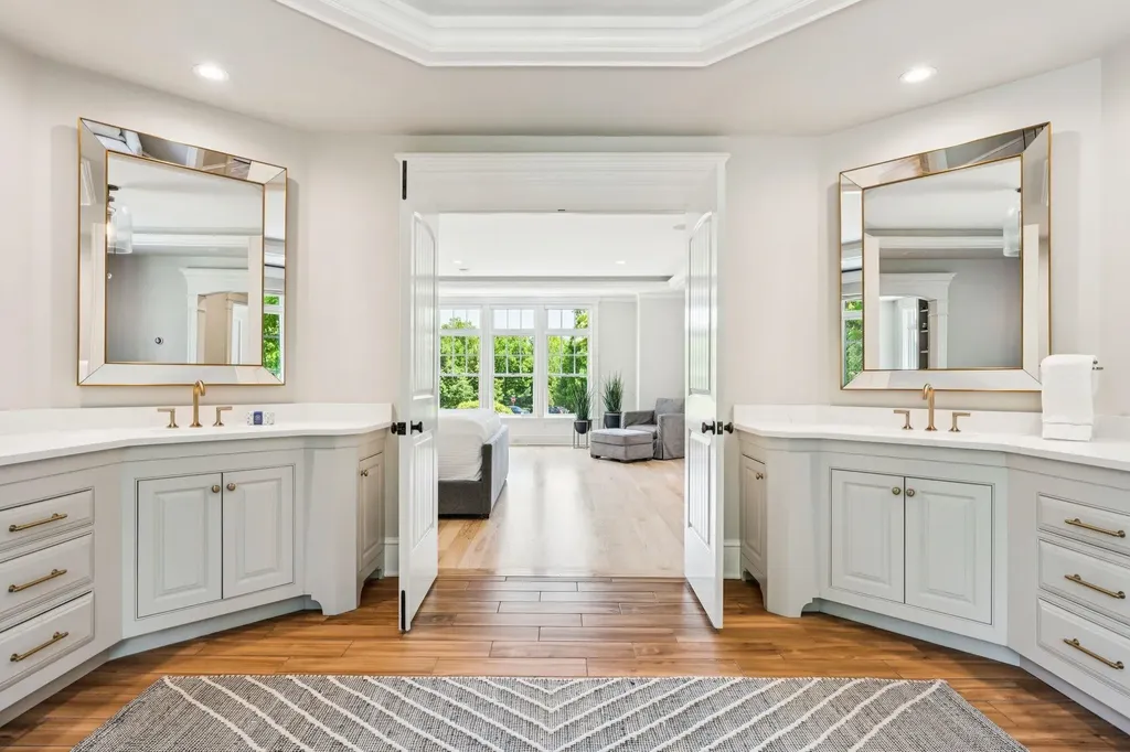 1 Willowbrook Court Bedford NH 03110