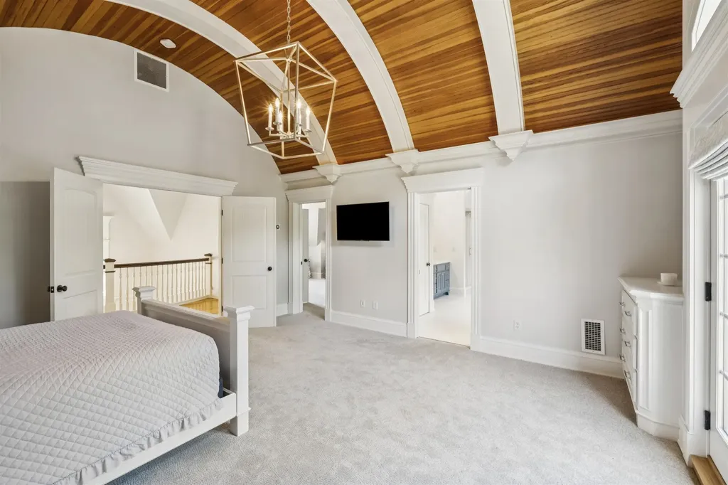1 Willowbrook Court Bedford NH 03110