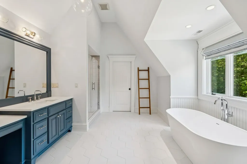1 Willowbrook Court Bedford NH 03110
