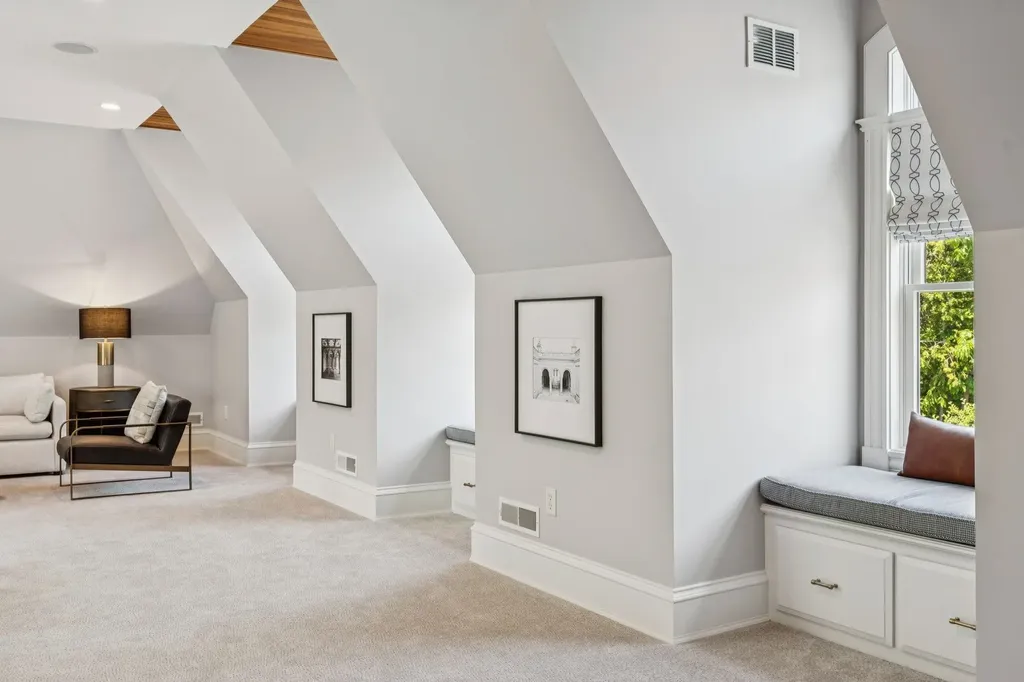 1 Willowbrook Court Bedford NH 03110