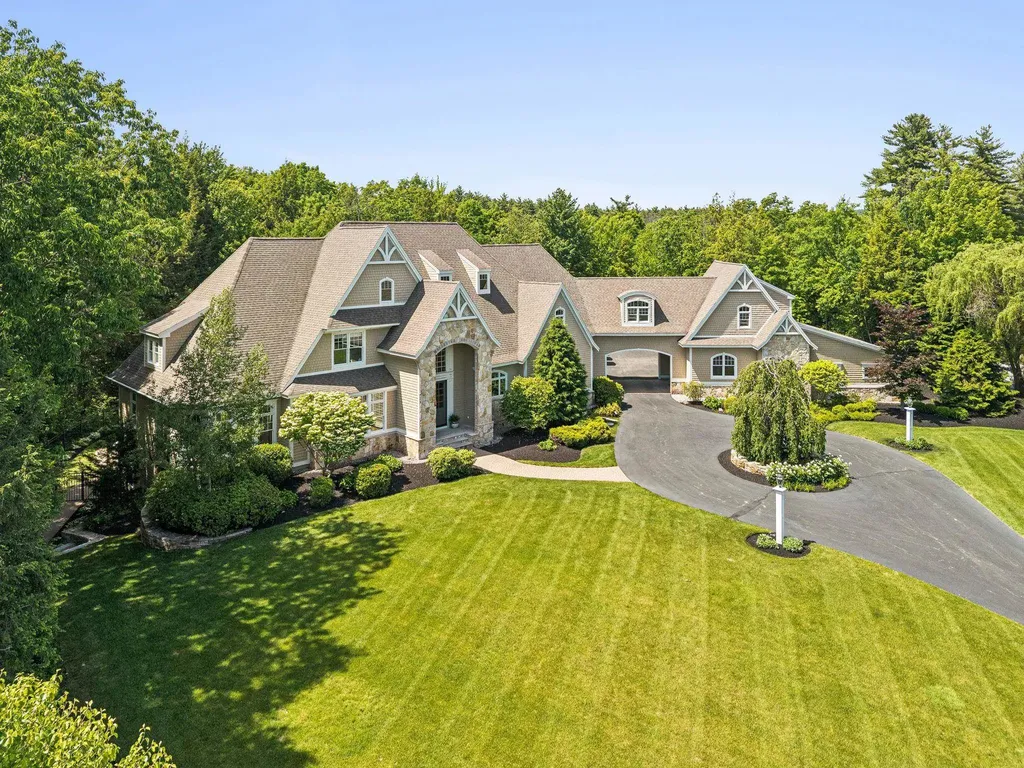 1 Willowbrook Court Bedford NH 03110
