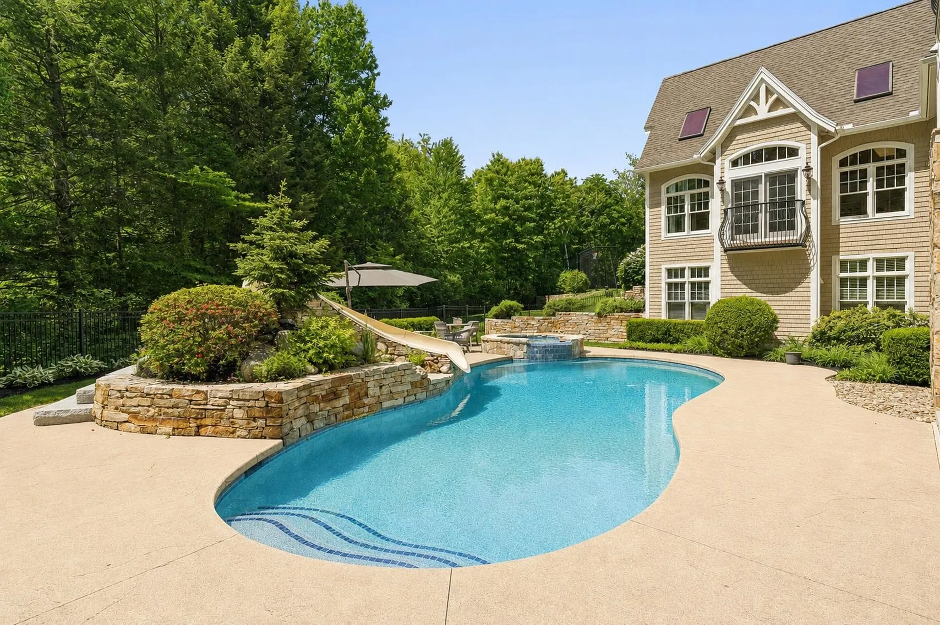 1 Willowbrook Court Bedford NH 03110
