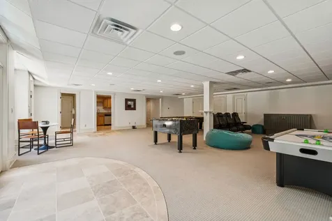 1 Willowbrook Court Bedford NH 03110