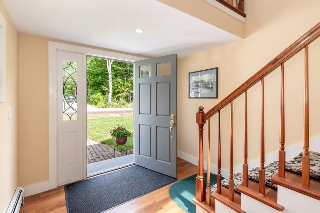 15 Cummings Cove Road Meredith NH 03253