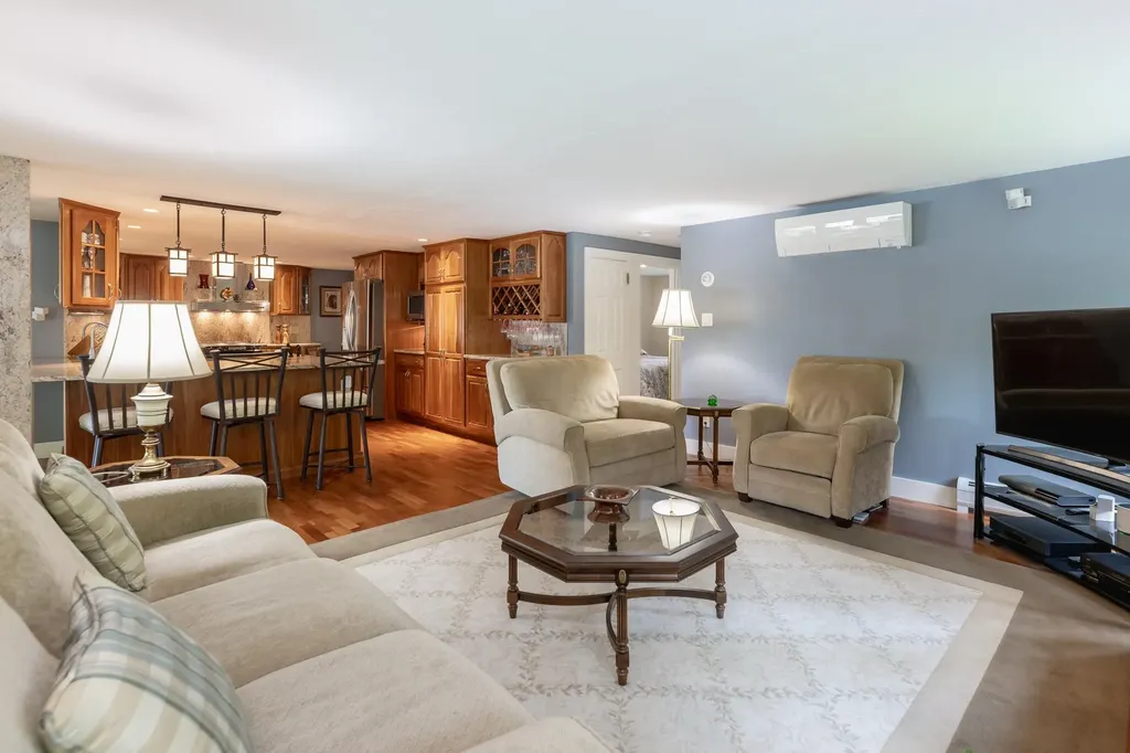 15 Cummings Cove Road Meredith NH 03253
