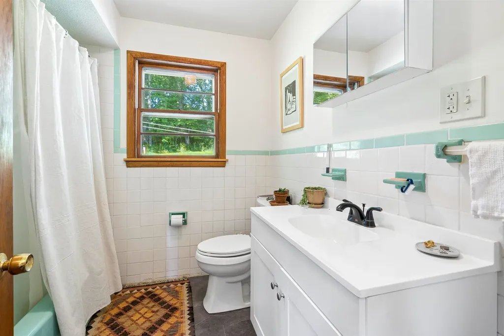 169 Whitney Hill Road Tunbridge VT 05077