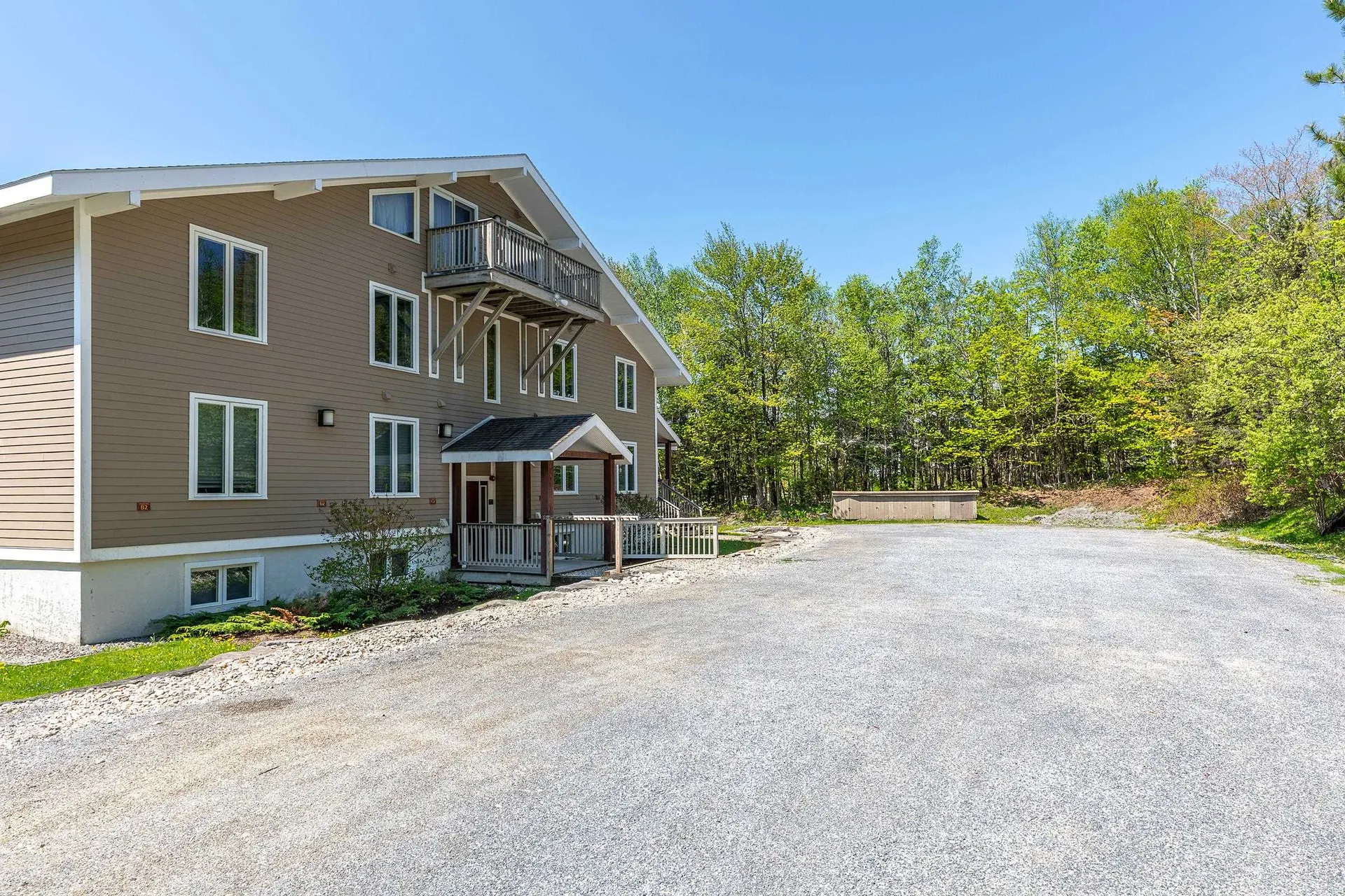 31 Farm Road Peru VT 05152