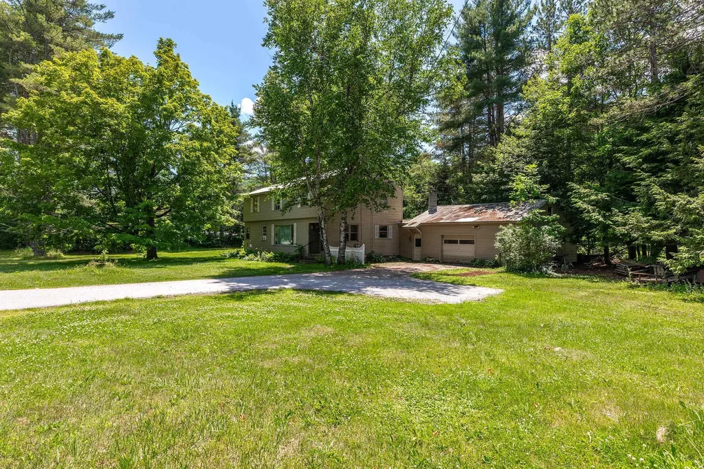 3327 Route 30 Jamaica VT 05343