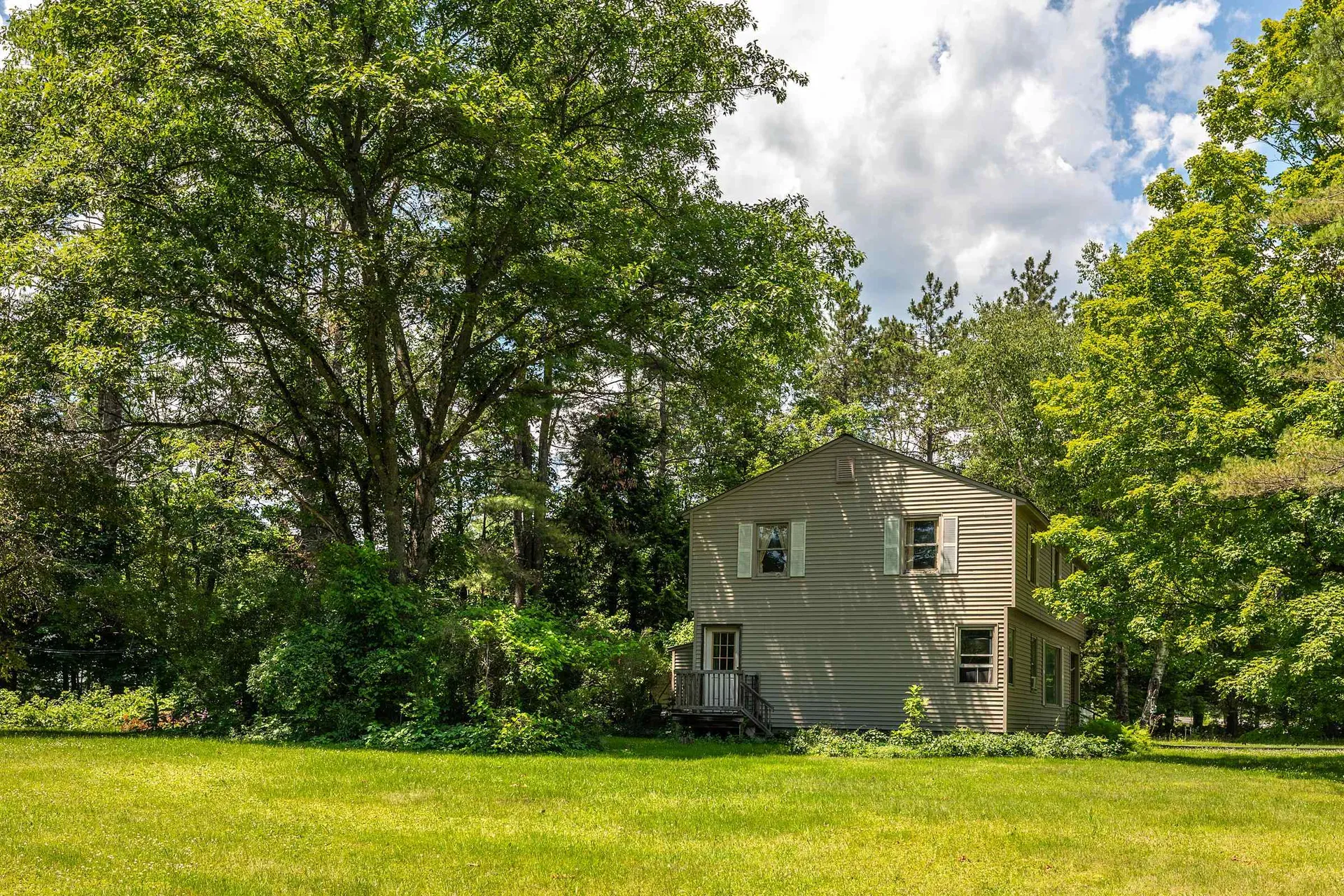 3327 Route 30 Jamaica VT 05343
