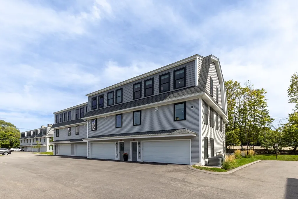 28 Little Bay Drive Dover NH 03820
