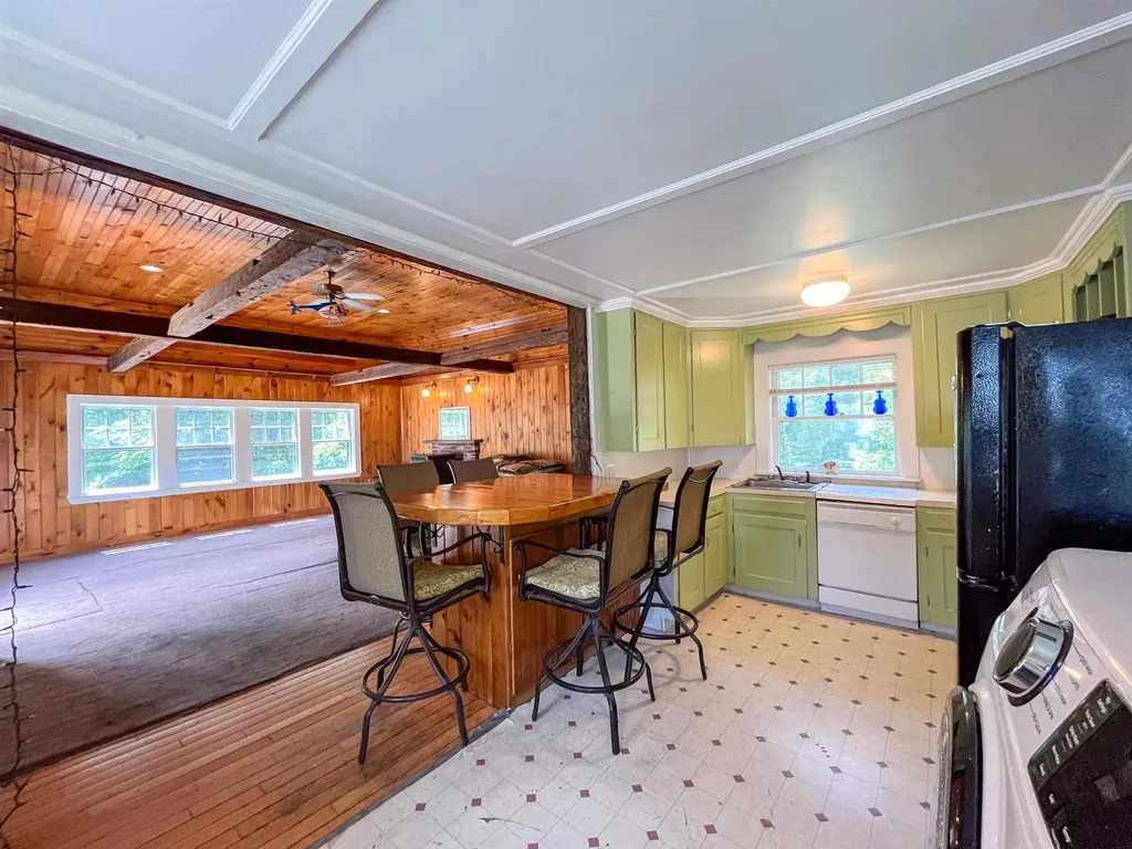 207 Main Street Littleton NH 03561
