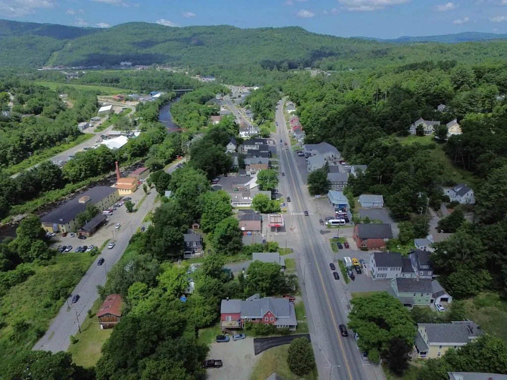 207 Main Street Littleton NH 03561