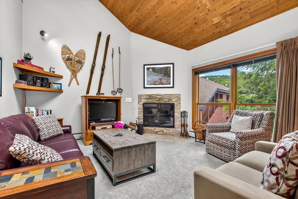 528 East Mountain Road Killington VT 05751